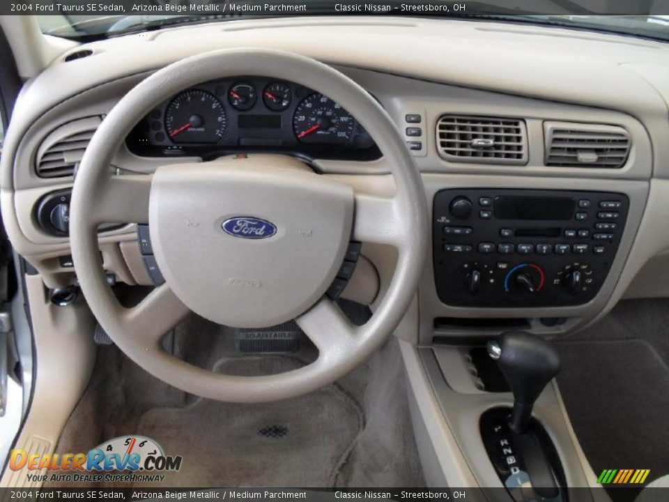 2004 Ford Taurus SE Sedan Arizona Beige Metallic / Medium Parchment Photo #20