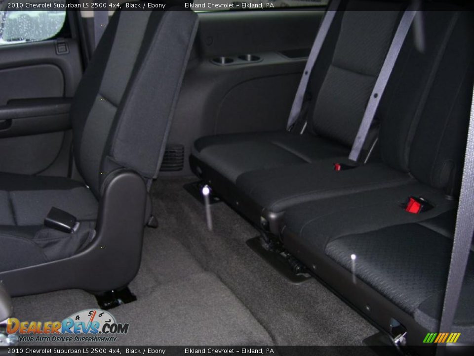 2010 Chevrolet Suburban LS 2500 4x4 Black / Ebony Photo #30
