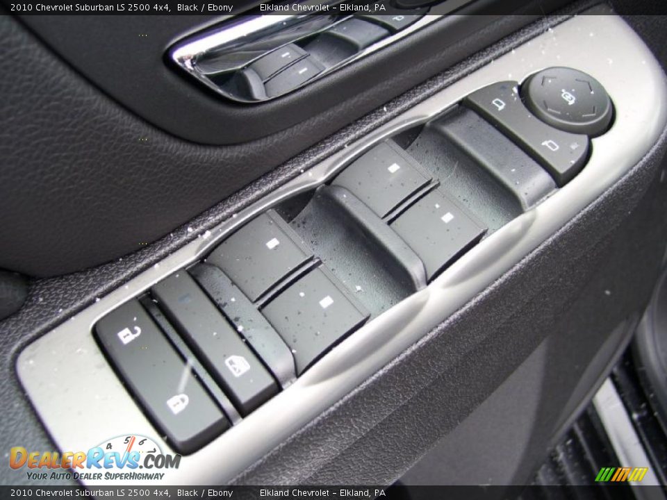 2010 Chevrolet Suburban LS 2500 4x4 Black / Ebony Photo #33