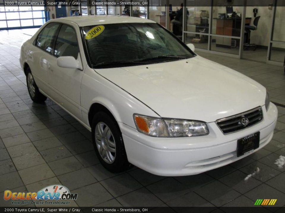 2000 Toyota Camry LE Super White / Gray Photo #1