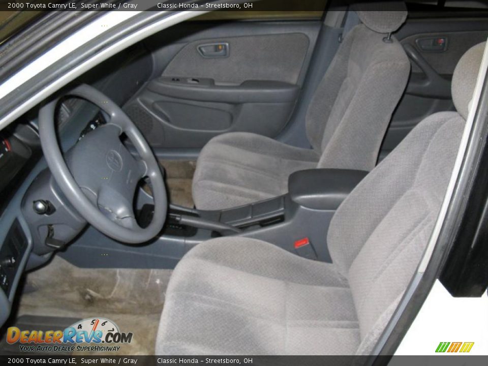 2000 Toyota Camry LE Super White / Gray Photo #12