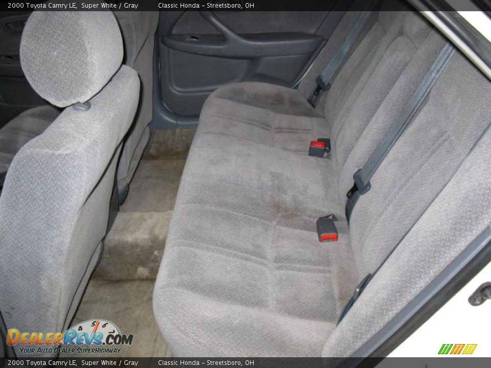 2000 Toyota Camry LE Super White / Gray Photo #20
