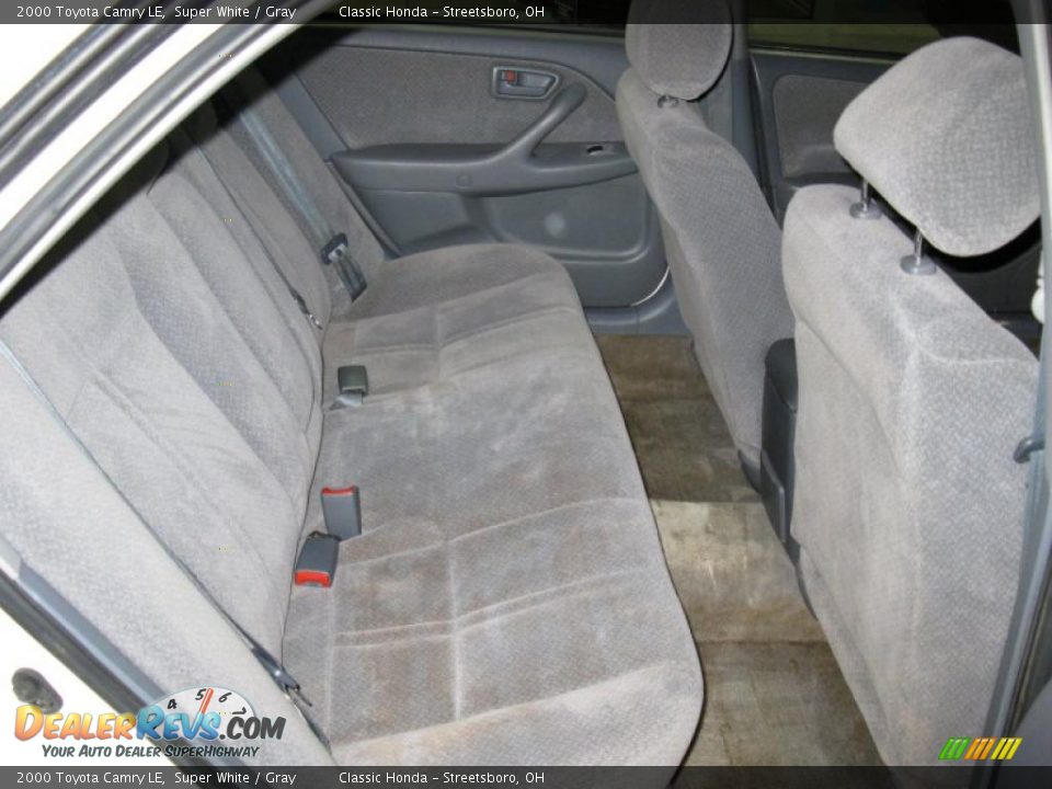 2000 Toyota Camry LE Super White / Gray Photo #21