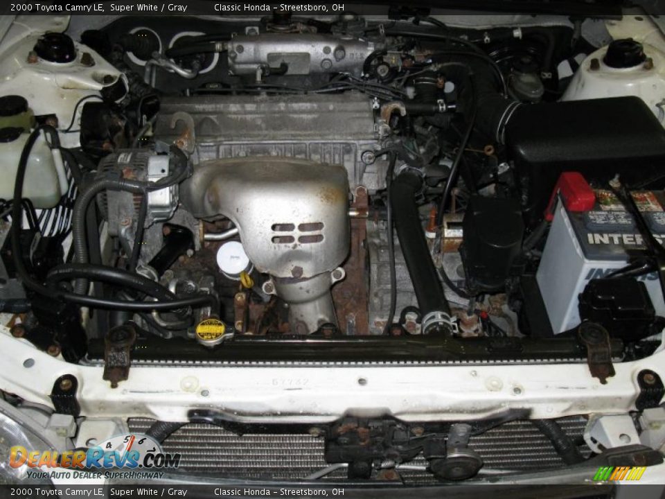 2000 Toyota Camry LE Super White / Gray Photo #25