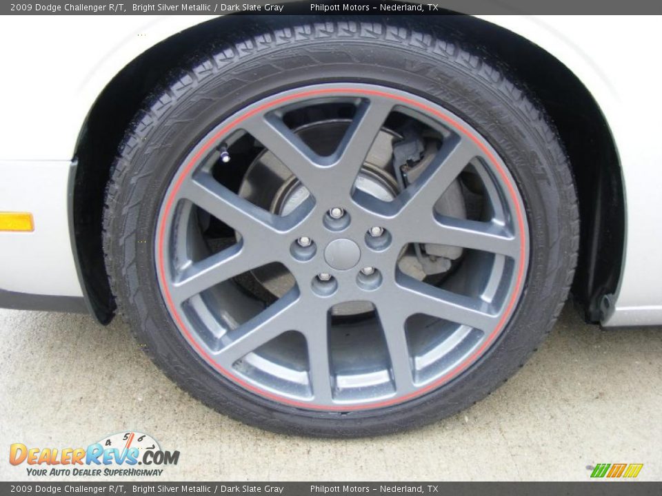 2009 Dodge Challenger R/T Bright Silver Metallic / Dark Slate Gray Photo #16