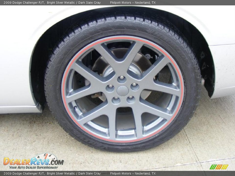 2009 Dodge Challenger R/T Bright Silver Metallic / Dark Slate Gray Photo #17