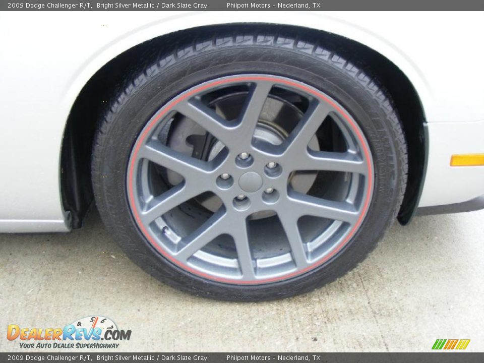 2009 Dodge Challenger R/T Bright Silver Metallic / Dark Slate Gray Photo #19
