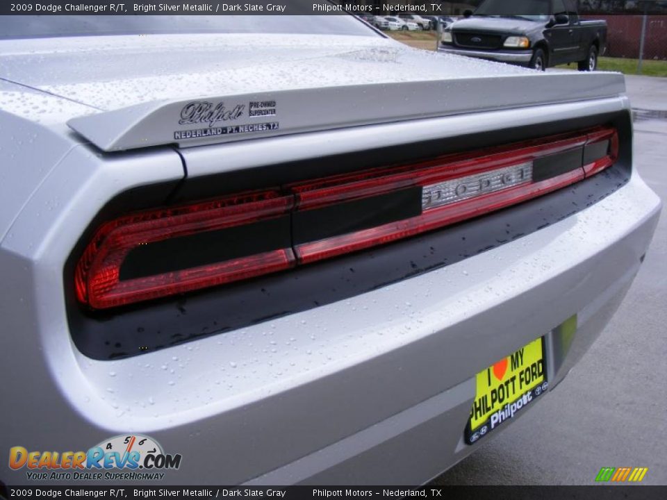 2009 Dodge Challenger R/T Bright Silver Metallic / Dark Slate Gray Photo #22
