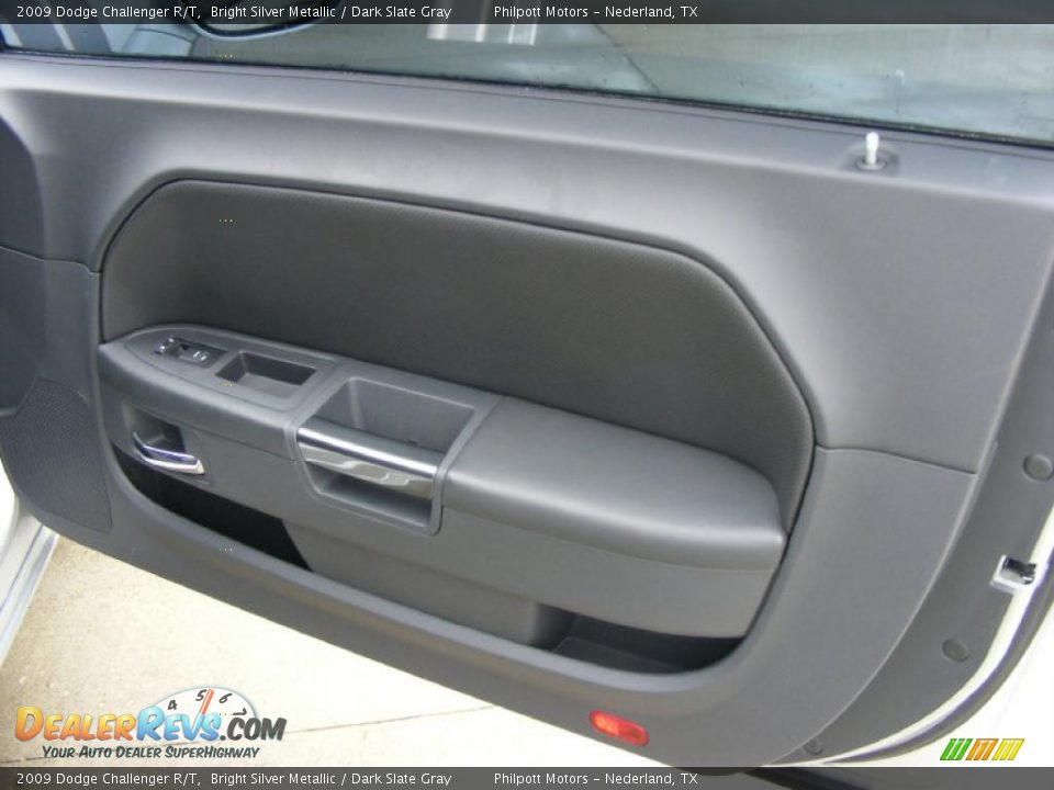 2009 Dodge Challenger R/T Bright Silver Metallic / Dark Slate Gray Photo #27