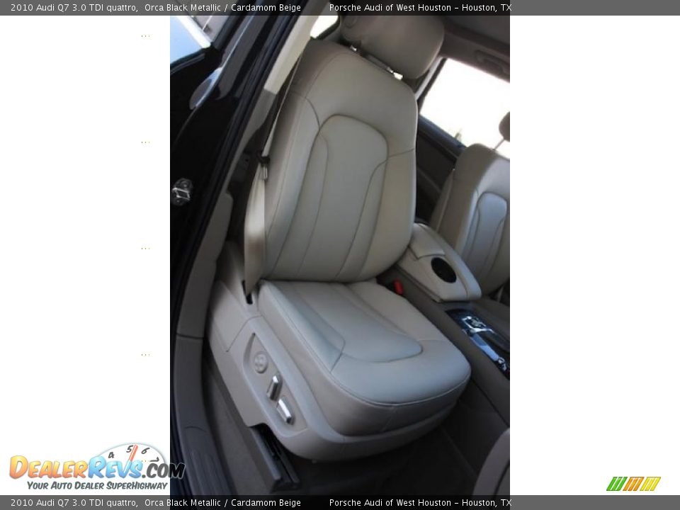 2010 Audi Q7 3.0 TDI quattro Orca Black Metallic / Cardamom Beige Photo #12