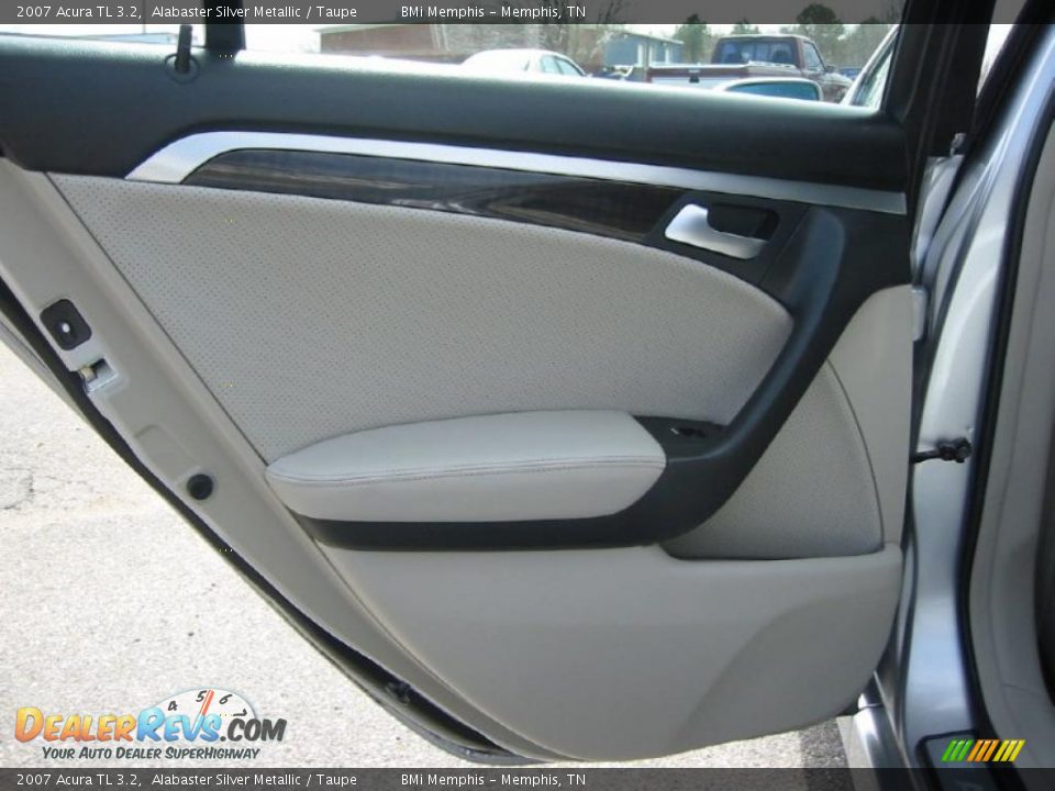 2007 Acura TL 3.2 Alabaster Silver Metallic / Taupe Photo #21