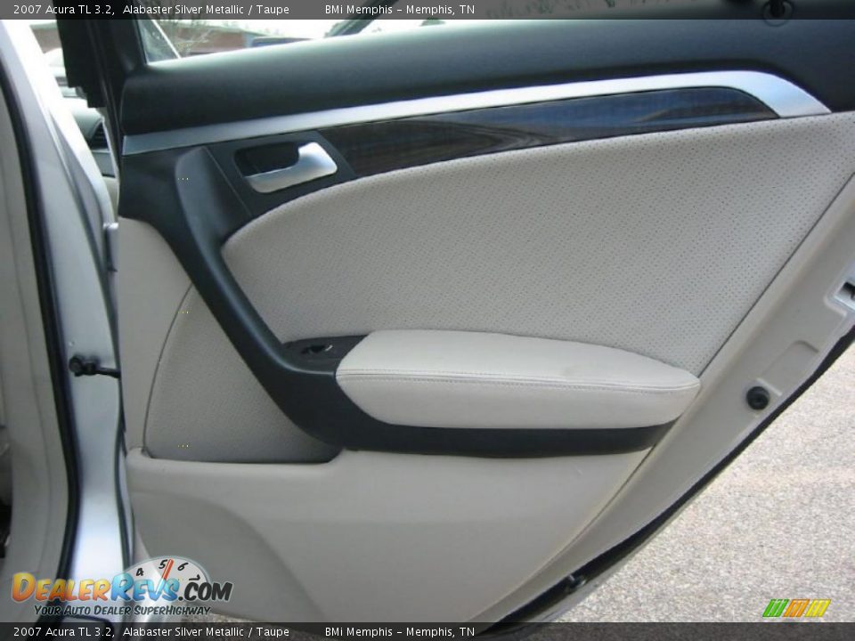 2007 Acura TL 3.2 Alabaster Silver Metallic / Taupe Photo #26