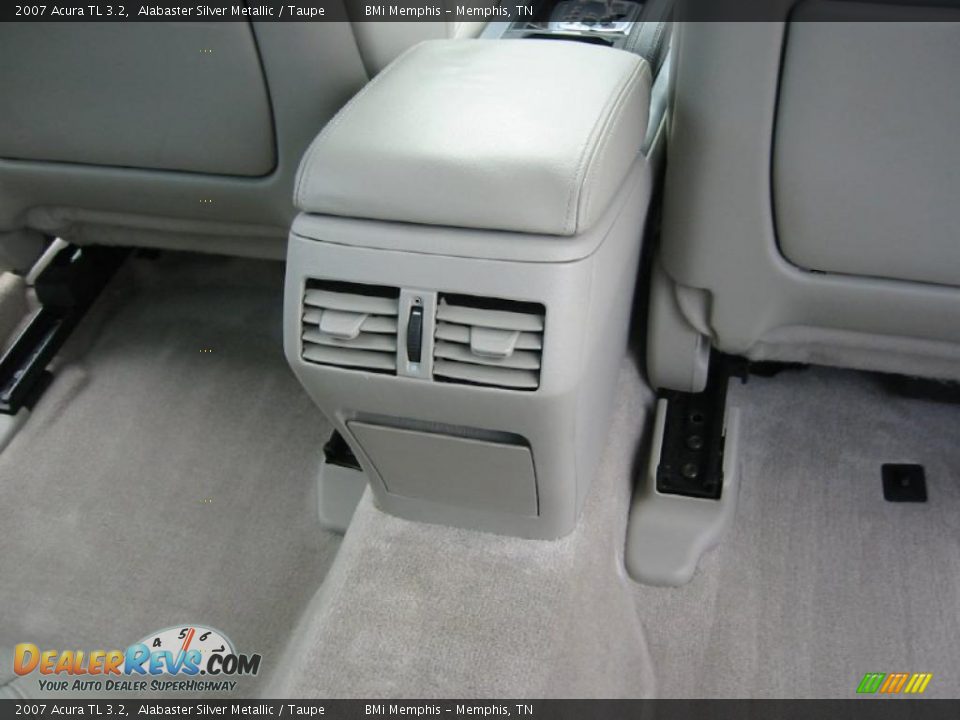2007 Acura TL 3.2 Alabaster Silver Metallic / Taupe Photo #30