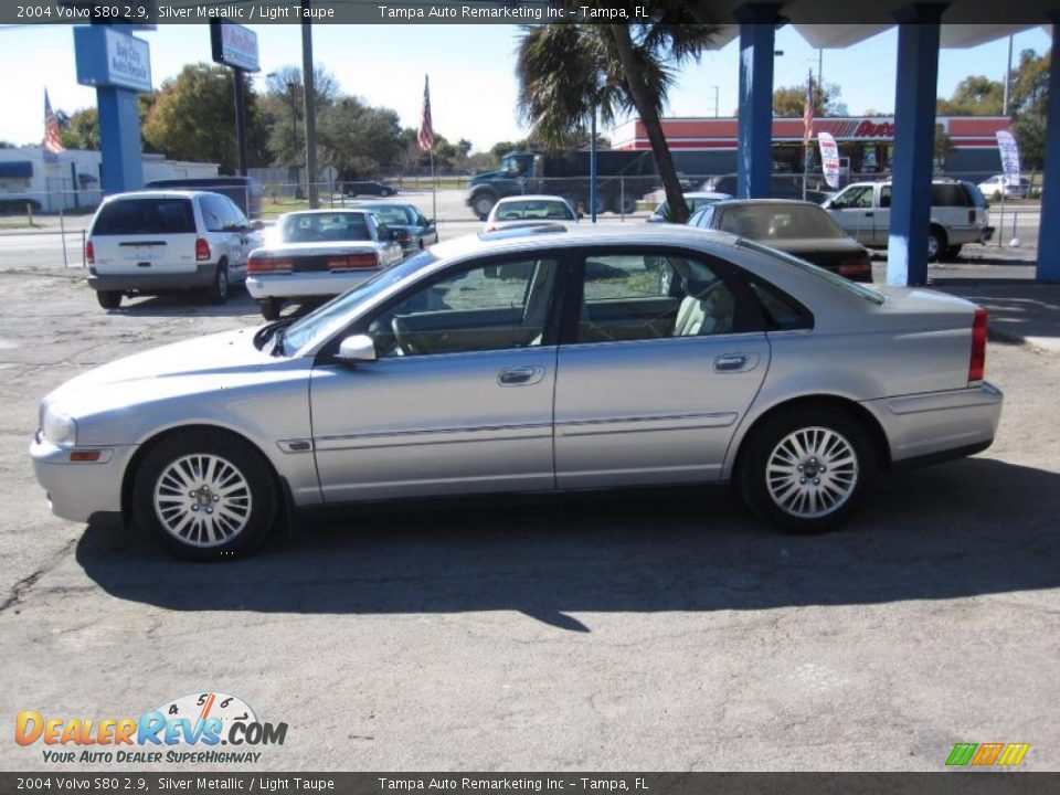 2004 Volvo S80 2.9 Silver Metallic / Light Taupe Photo #4