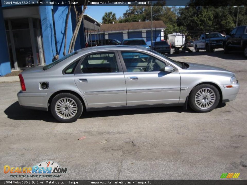 2004 Volvo S80 2.9 Silver Metallic / Light Taupe Photo #5