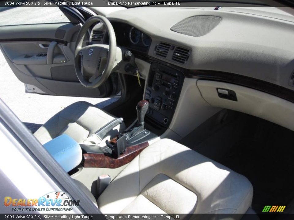 2004 Volvo S80 2.9 Silver Metallic / Light Taupe Photo #9