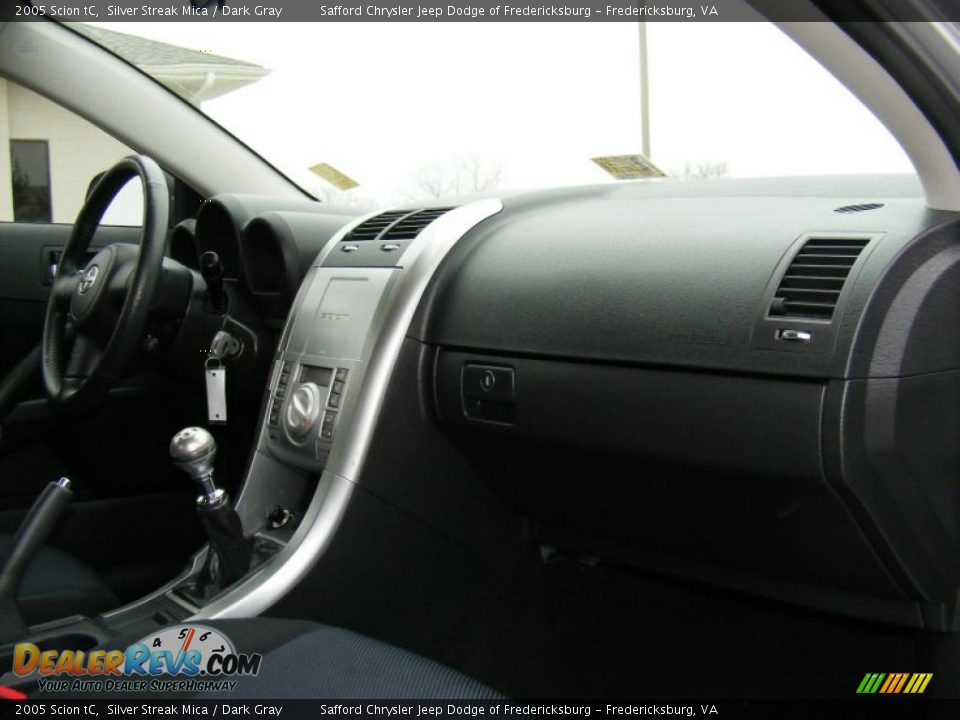 2005 Scion tC Silver Streak Mica / Dark Gray Photo #16