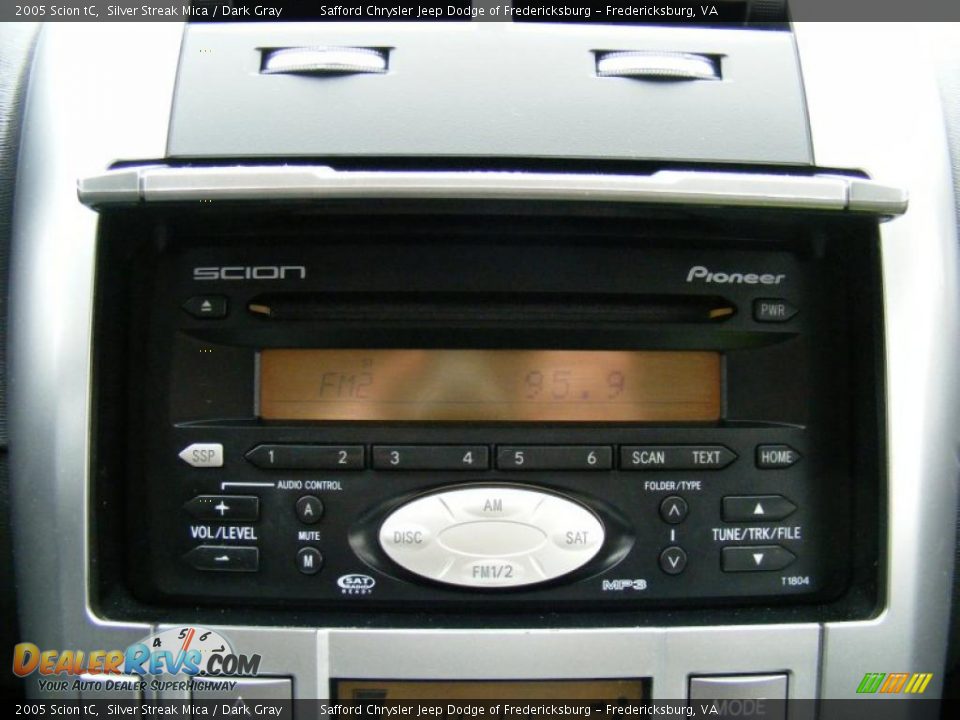 2005 Scion tC Silver Streak Mica / Dark Gray Photo #25