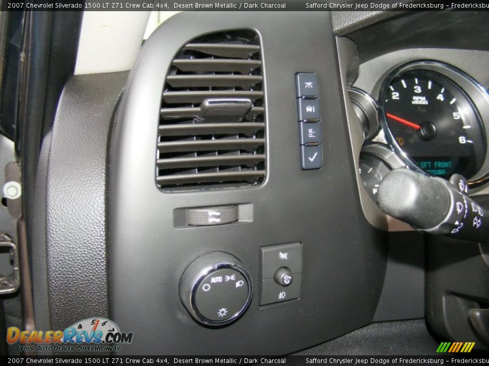 2007 Chevrolet Silverado 1500 LT Z71 Crew Cab 4x4 Desert Brown Metallic / Dark Charcoal Photo #29