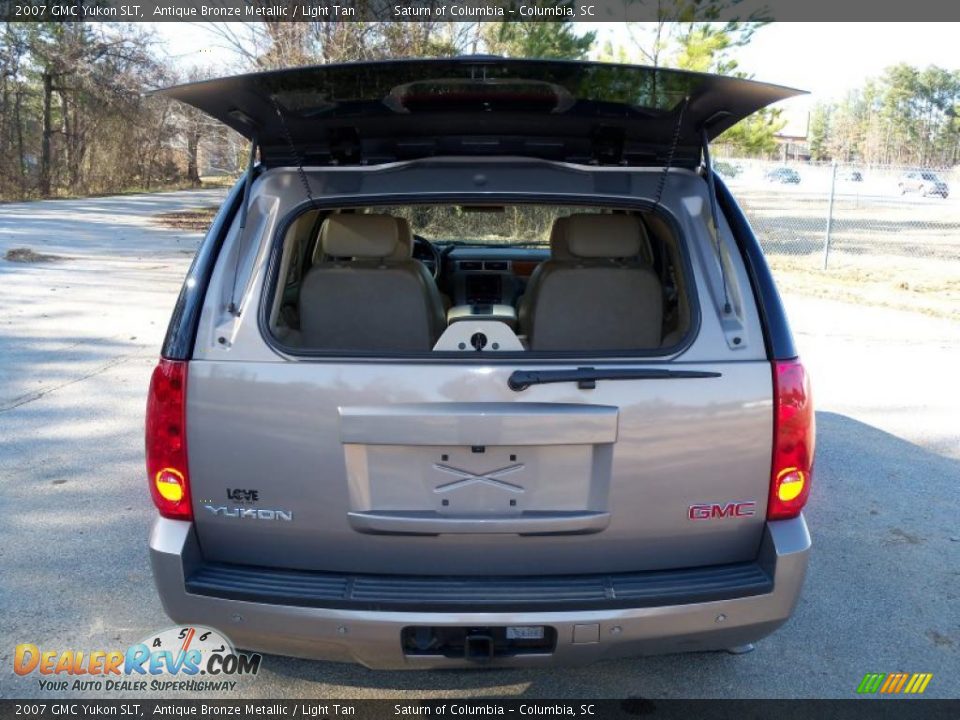 2007 GMC Yukon SLT Antique Bronze Metallic / Light Tan Photo #17