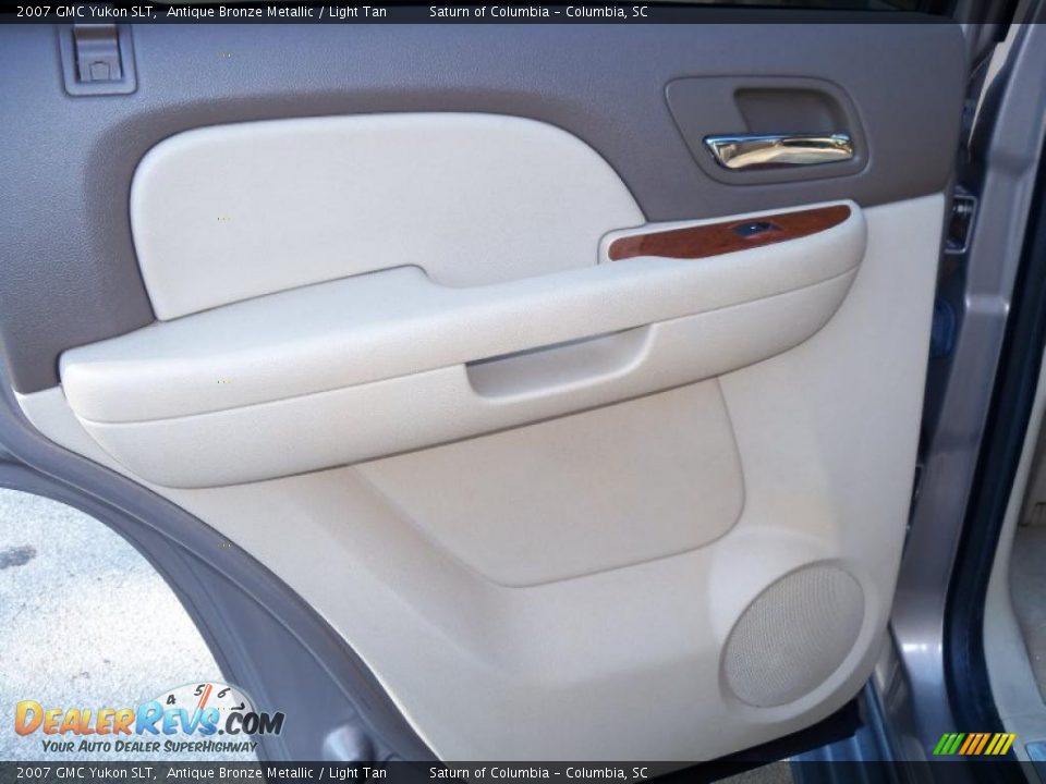 2007 GMC Yukon SLT Antique Bronze Metallic / Light Tan Photo #23
