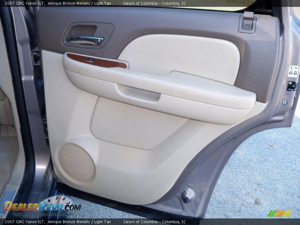 2007 GMC Yukon SLT Antique Bronze Metallic / Light Tan Photo #28