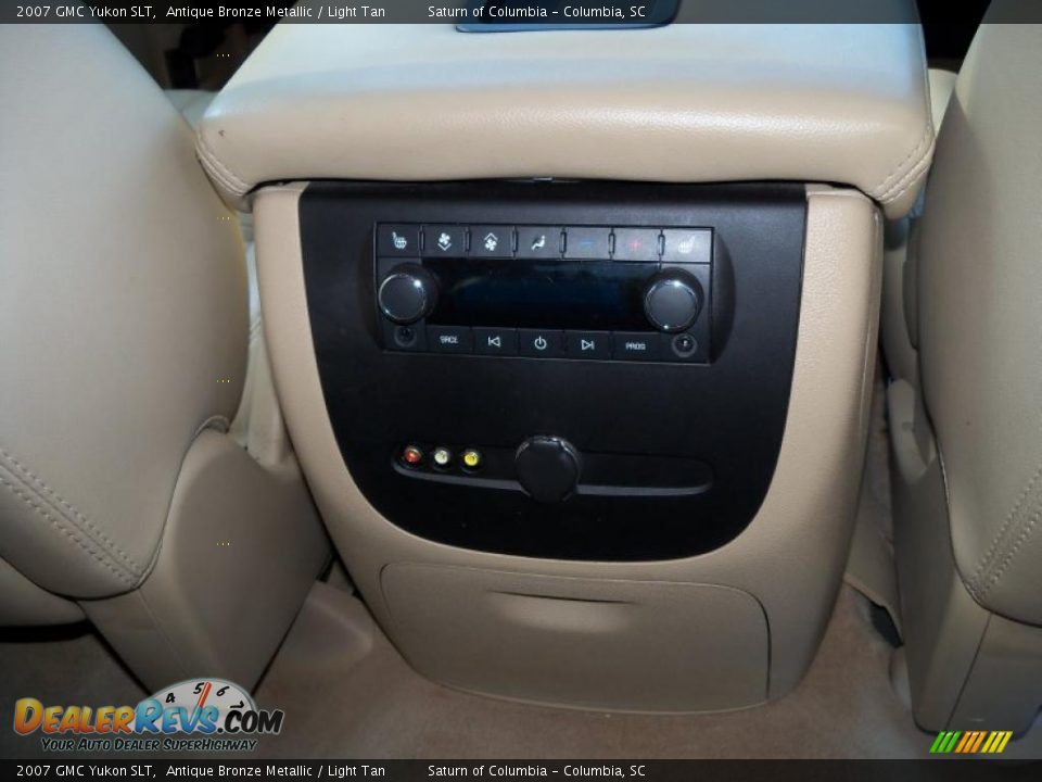 2007 GMC Yukon SLT Antique Bronze Metallic / Light Tan Photo #34