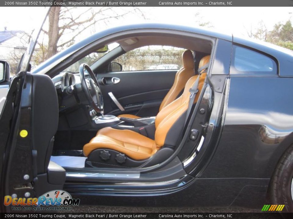2006 Nissan 350Z Touring Coupe Magnetic Black Pearl / Burnt Orange Leather Photo #10