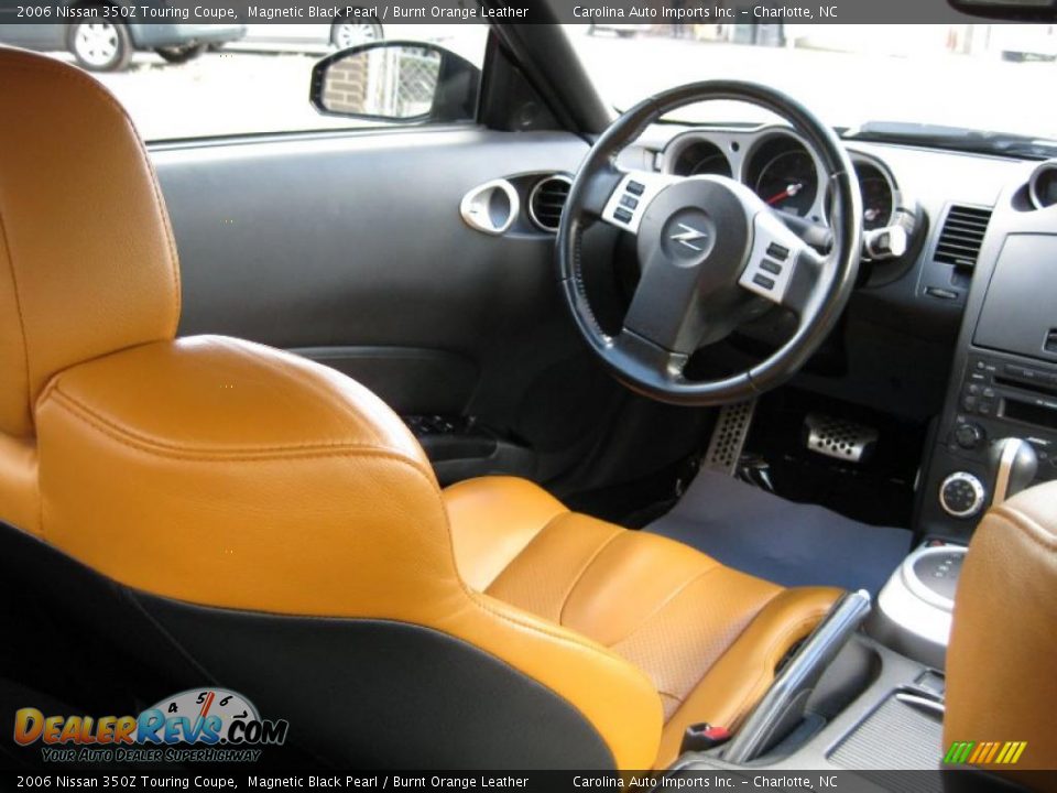 2006 Nissan 350Z Touring Coupe Magnetic Black Pearl / Burnt Orange Leather Photo #17