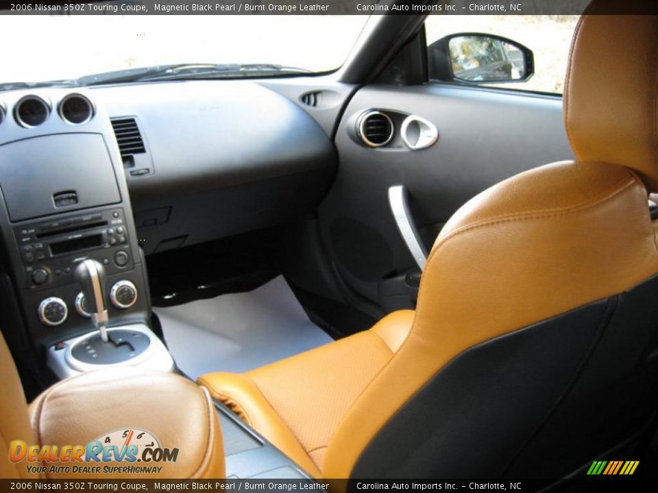 2006 Nissan 350Z Touring Coupe Magnetic Black Pearl / Burnt Orange Leather Photo #18