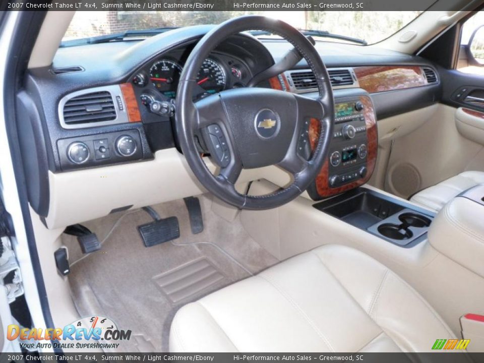 2007 Chevrolet Tahoe LT 4x4 Summit White / Light Cashmere/Ebony Photo #36