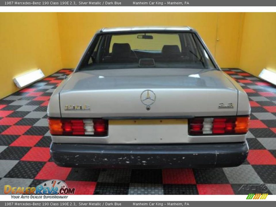 1987 Mercedes-Benz 190 Class 190E 2.3 Silver Metallic / Dark Blue Photo #5