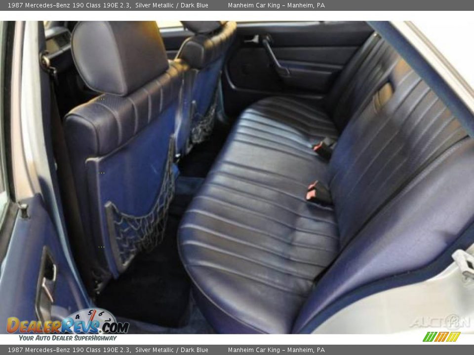1987 Mercedes-Benz 190 Class 190E 2.3 Silver Metallic / Dark Blue Photo #13