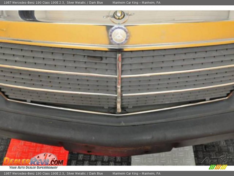 1987 Mercedes-Benz 190 Class 190E 2.3 Silver Metallic / Dark Blue Photo #20