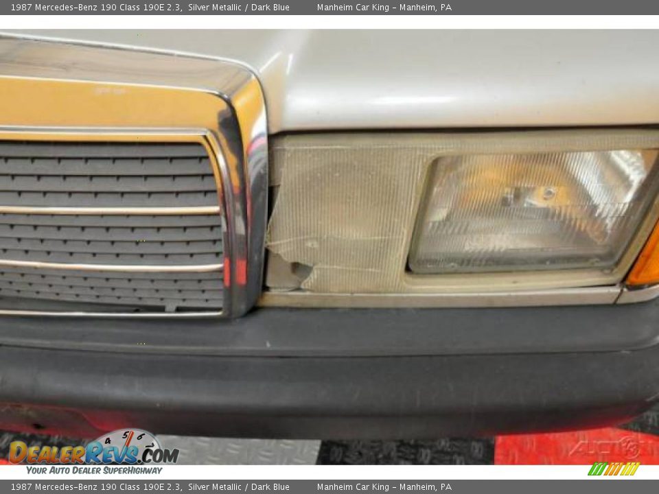1987 Mercedes-Benz 190 Class 190E 2.3 Silver Metallic / Dark Blue Photo #21