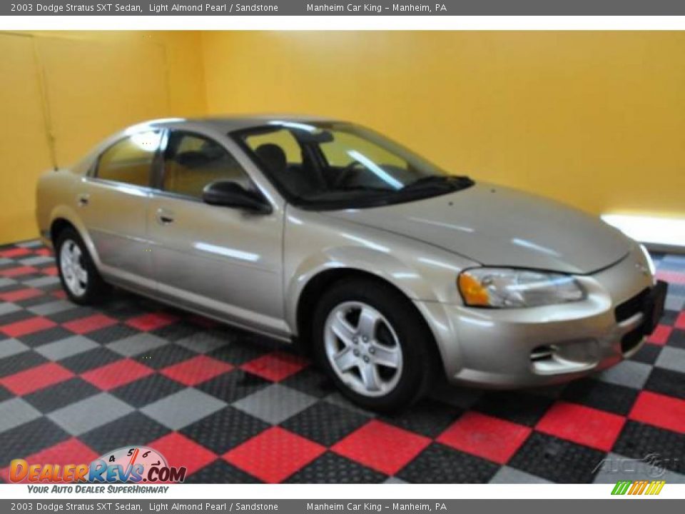 2003 Dodge Stratus SXT Sedan Light Almond Pearl / Sandstone Photo #1