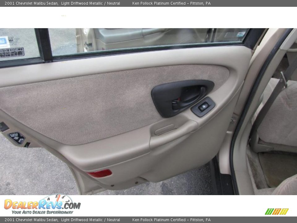 2001 Chevrolet Malibu Sedan Light Driftwood Metallic / Neutral Photo #10