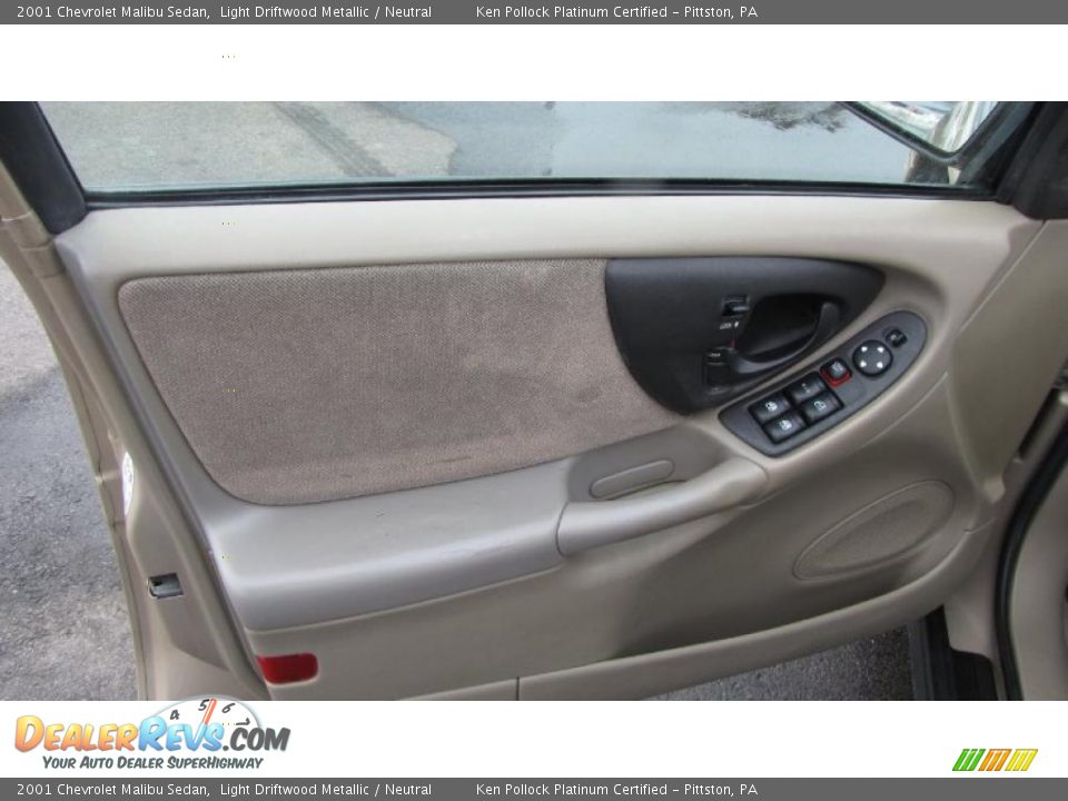 2001 Chevrolet Malibu Sedan Light Driftwood Metallic / Neutral Photo #12