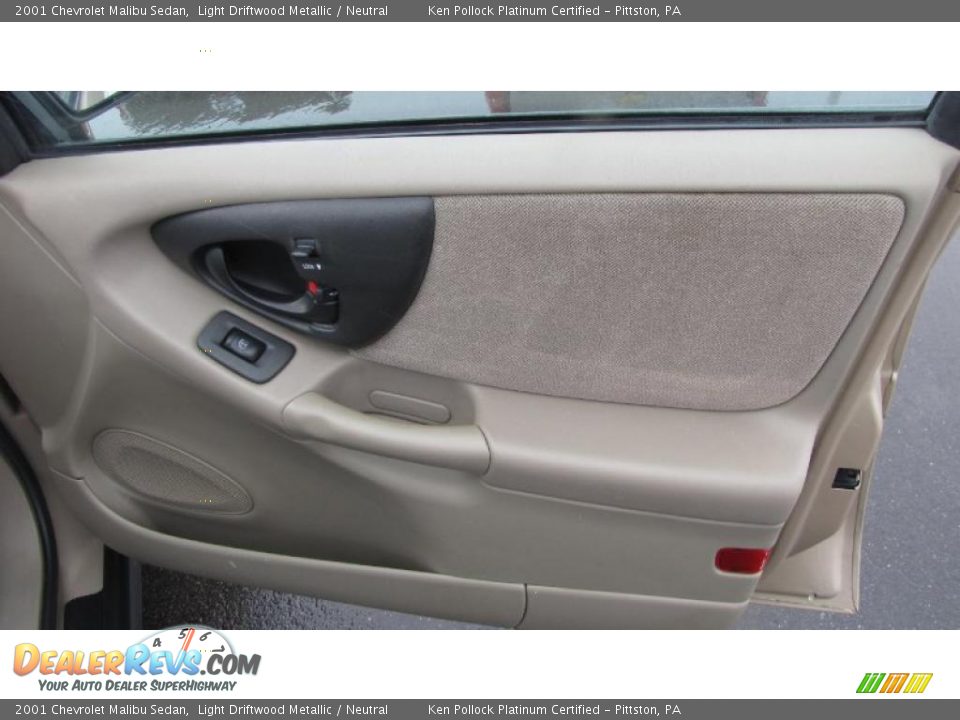 2001 Chevrolet Malibu Sedan Light Driftwood Metallic / Neutral Photo #14