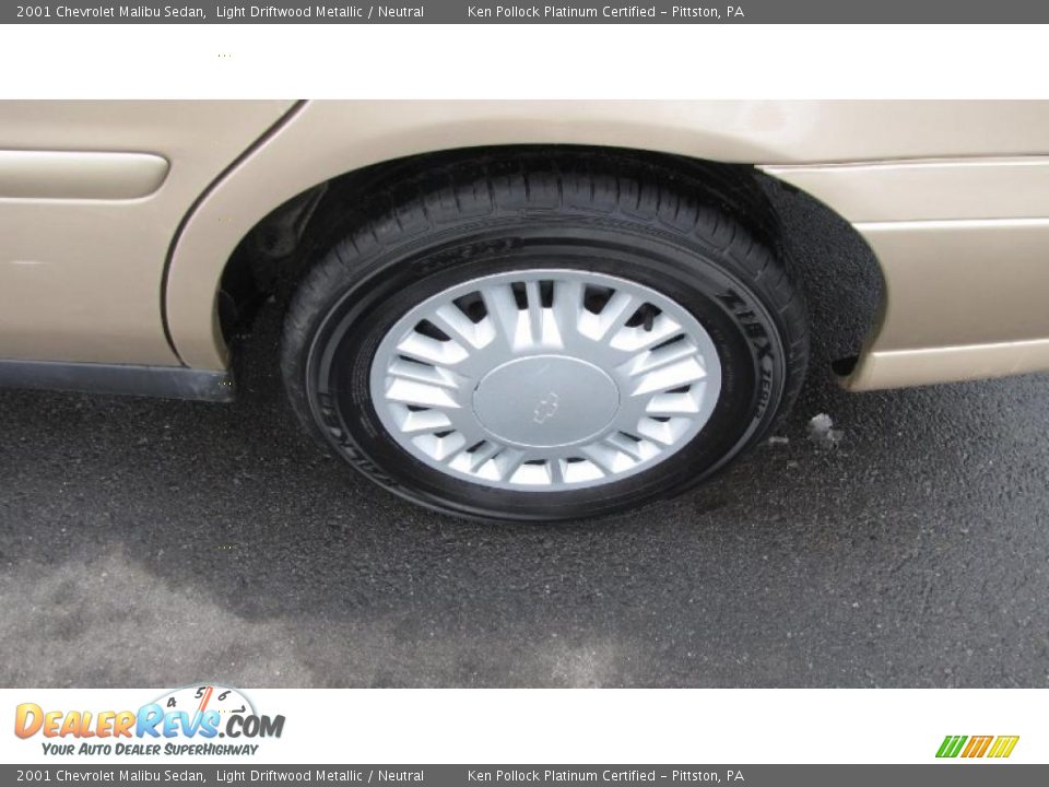 2001 Chevrolet Malibu Sedan Light Driftwood Metallic / Neutral Photo #20