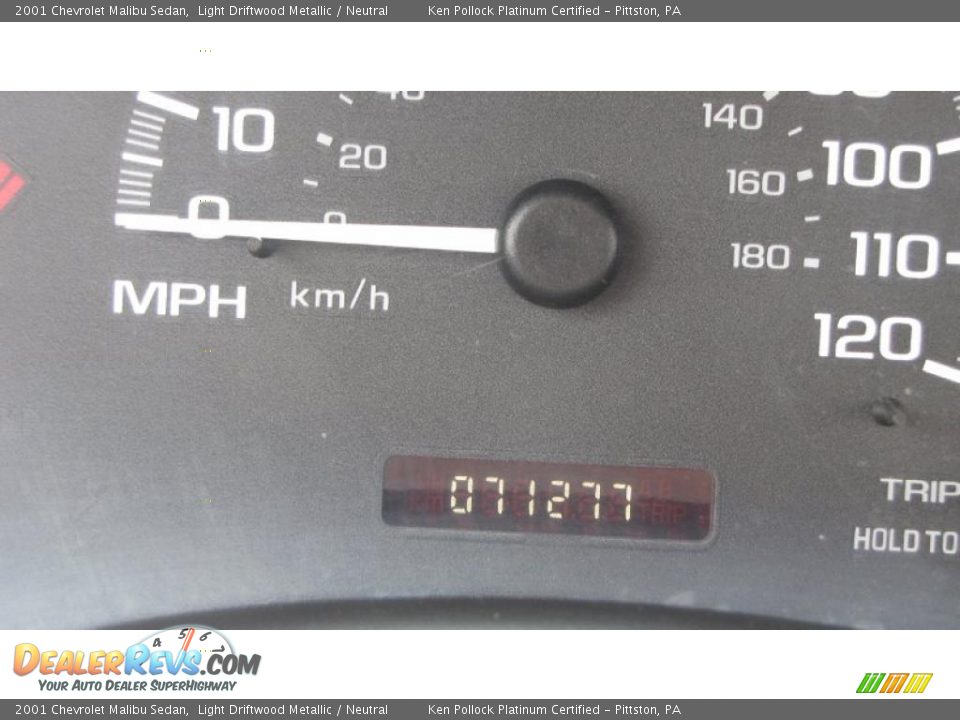 2001 Chevrolet Malibu Sedan Light Driftwood Metallic / Neutral Photo #23