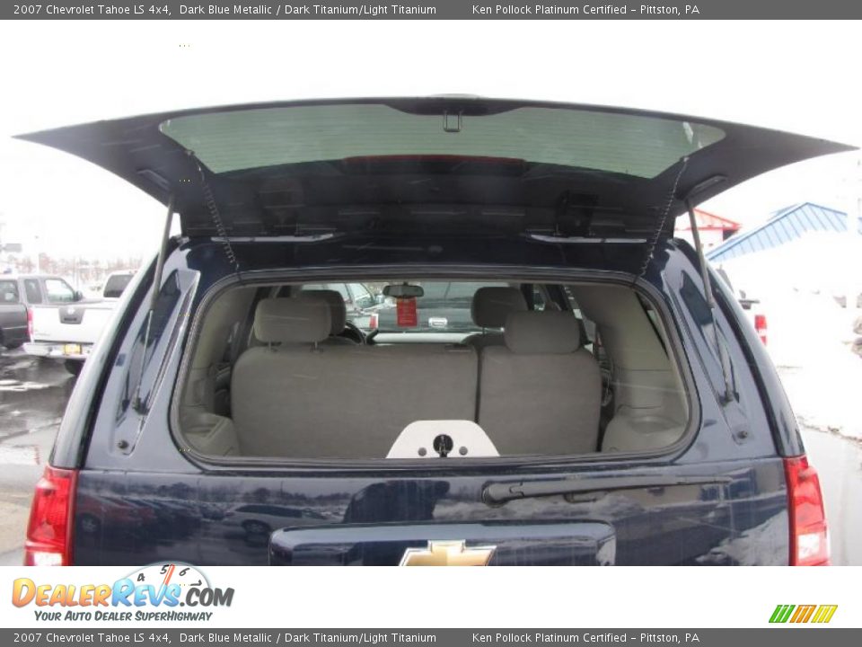 2007 Chevrolet Tahoe LS 4x4 Dark Blue Metallic / Dark Titanium/Light Titanium Photo #8