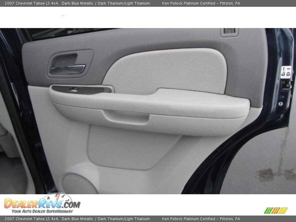 2007 Chevrolet Tahoe LS 4x4 Dark Blue Metallic / Dark Titanium/Light Titanium Photo #18