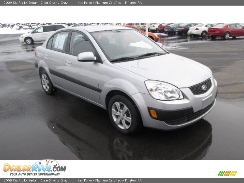 2009 Kia Rio LX Sedan Clear Silver / Gray Photo #4