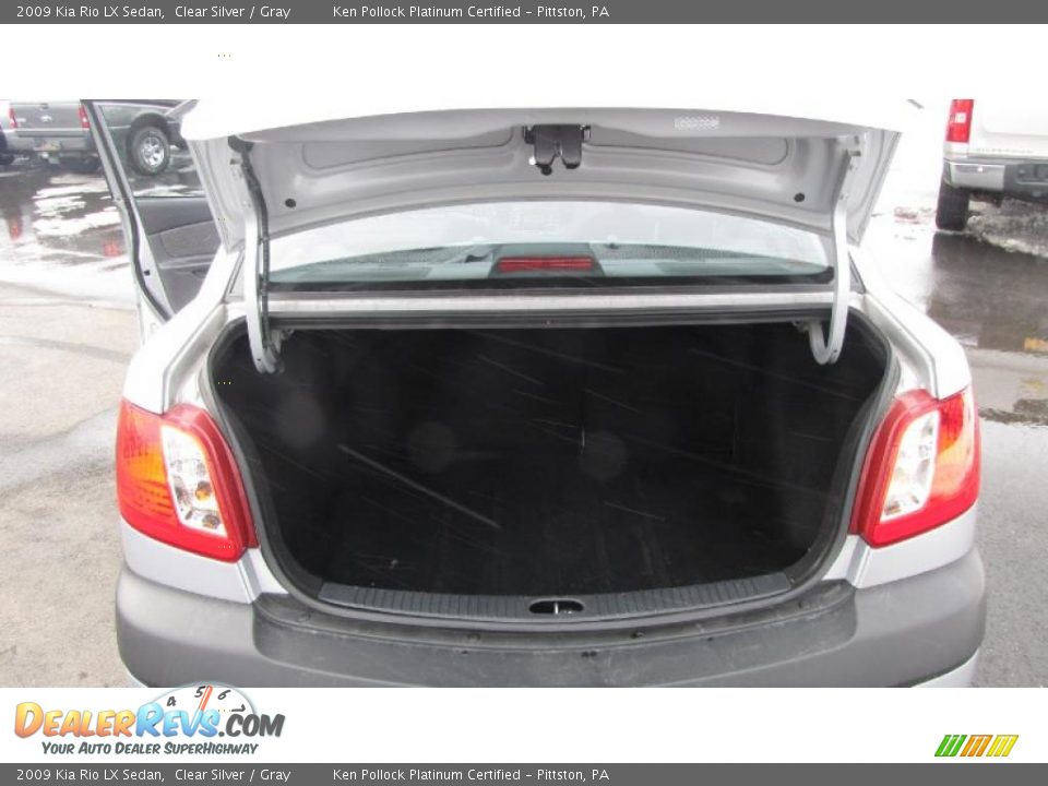 2009 Kia Rio LX Sedan Clear Silver / Gray Photo #9