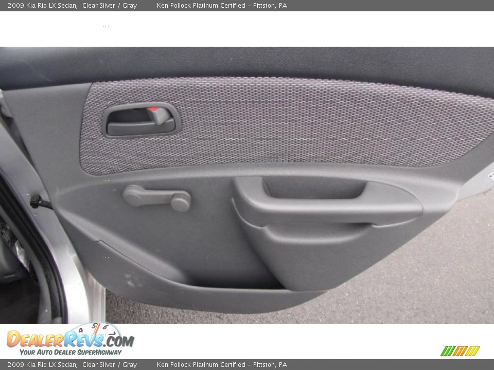 2009 Kia Rio LX Sedan Clear Silver / Gray Photo #17