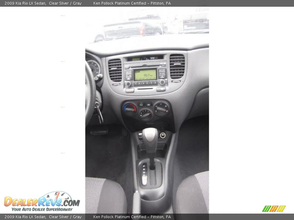 2009 Kia Rio LX Sedan Clear Silver / Gray Photo #18