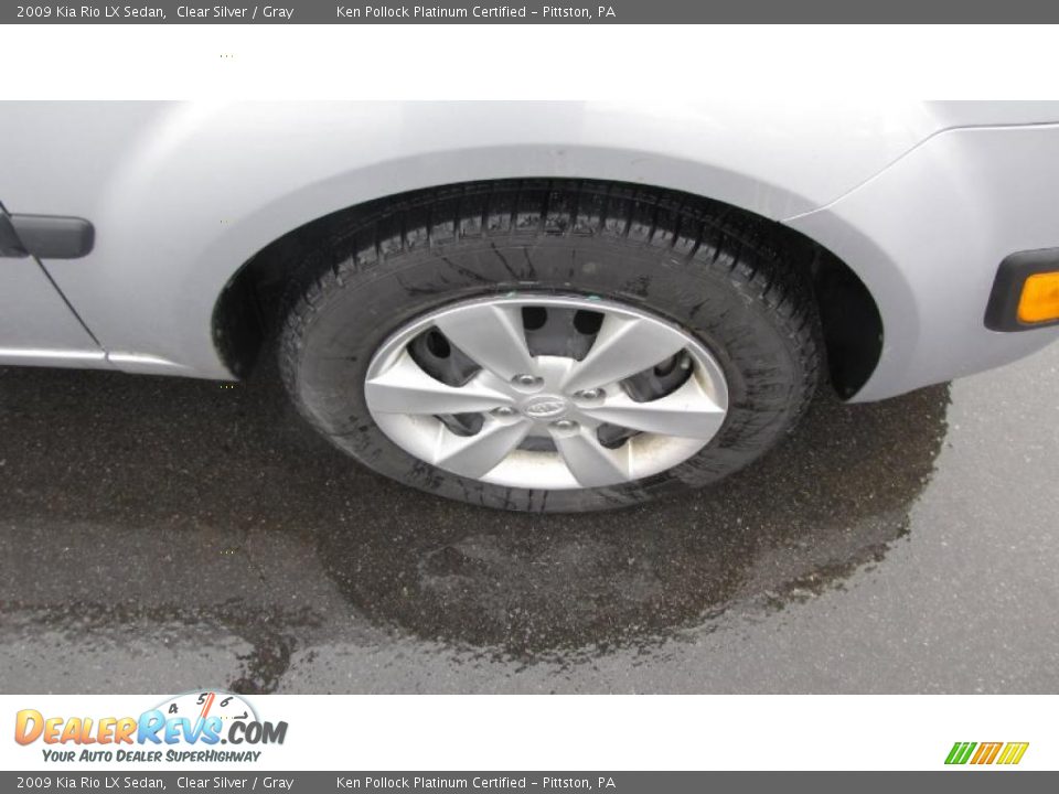 2009 Kia Rio LX Sedan Clear Silver / Gray Photo #19