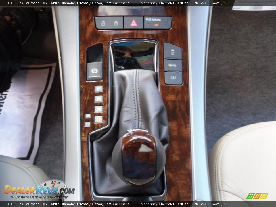2010 Buick LaCrosse CXS White Diamond Tricoat / Cocoa/Light Cashmere Photo #13