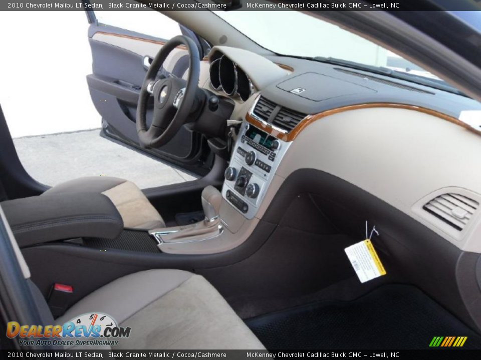 2010 Chevrolet Malibu LT Sedan Black Granite Metallic / Cocoa/Cashmere Photo #21